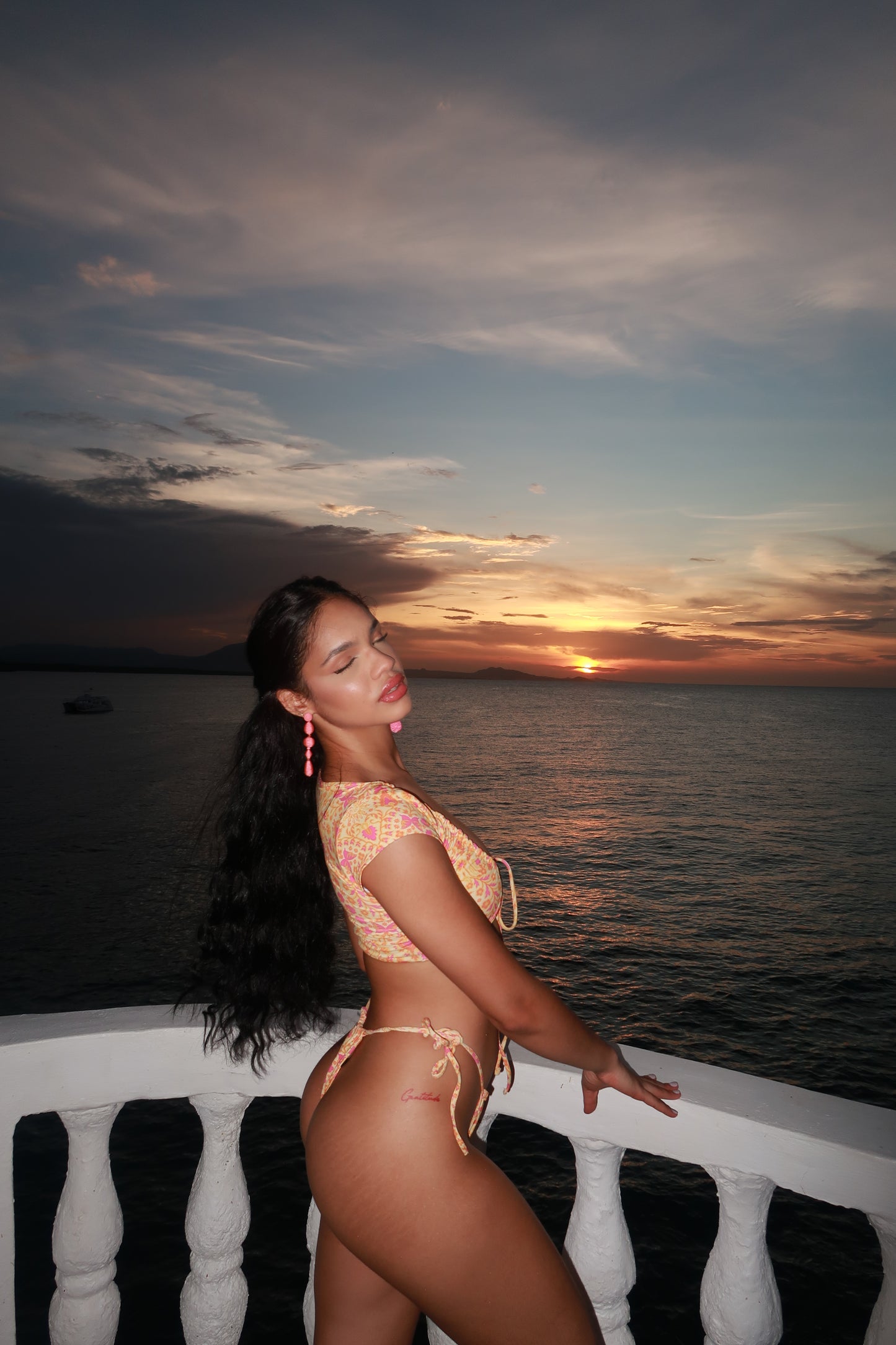 URBAN OUTFITTERS set bottom