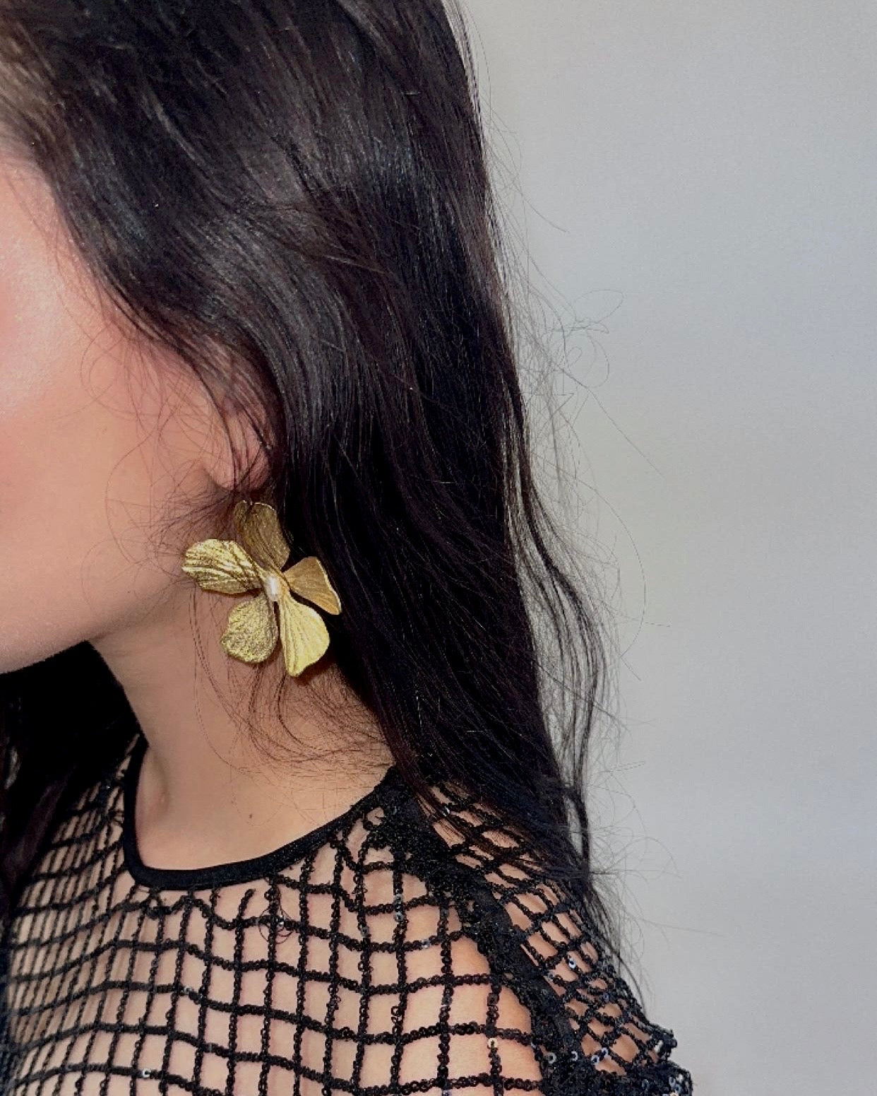 flower earring by anthropologie