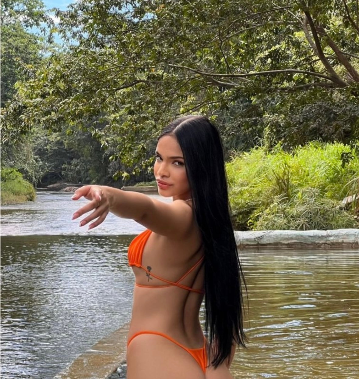 Ziah bottom