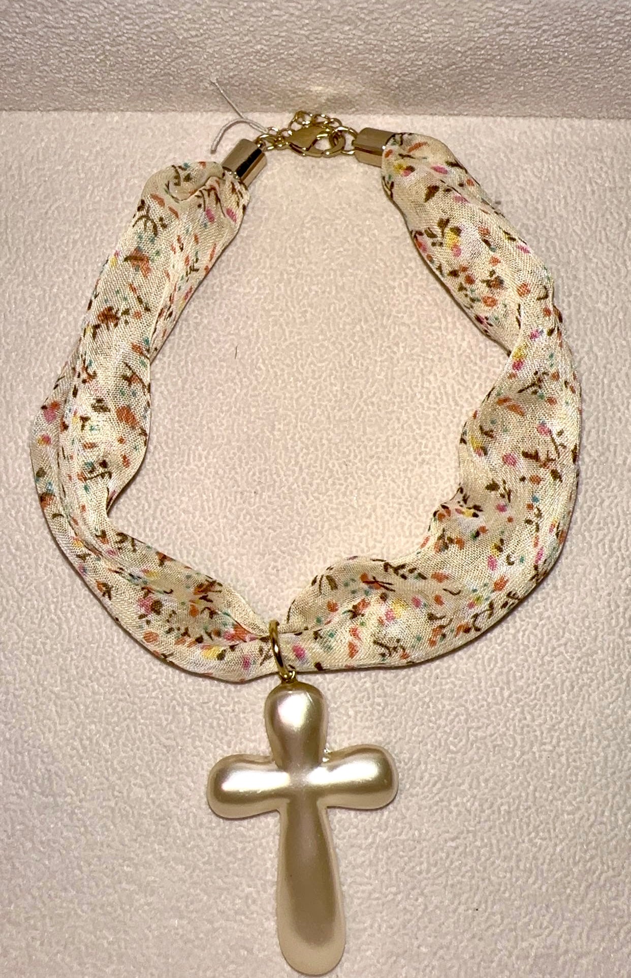 urban outfitters choker