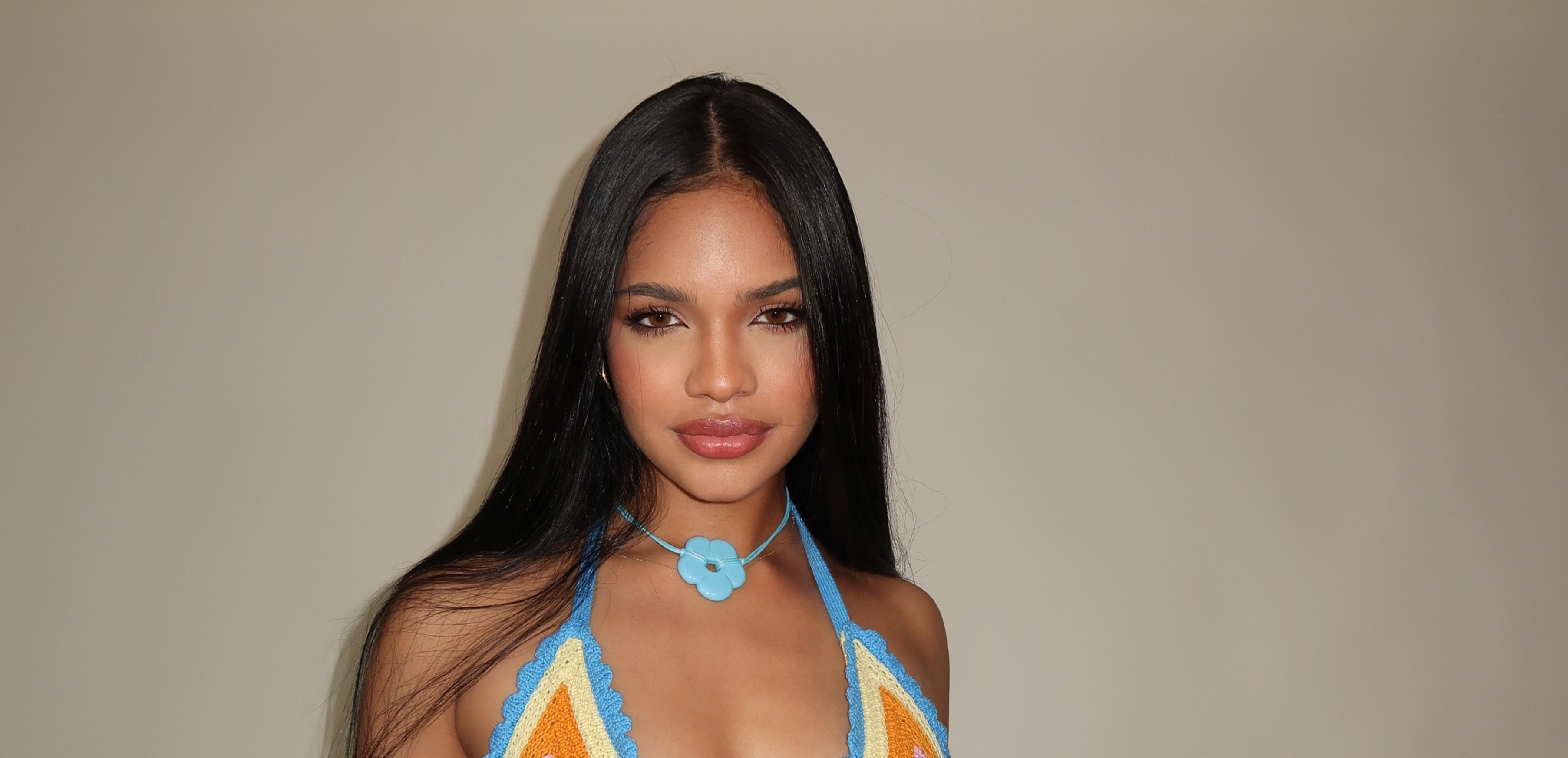 blue flower neckleace