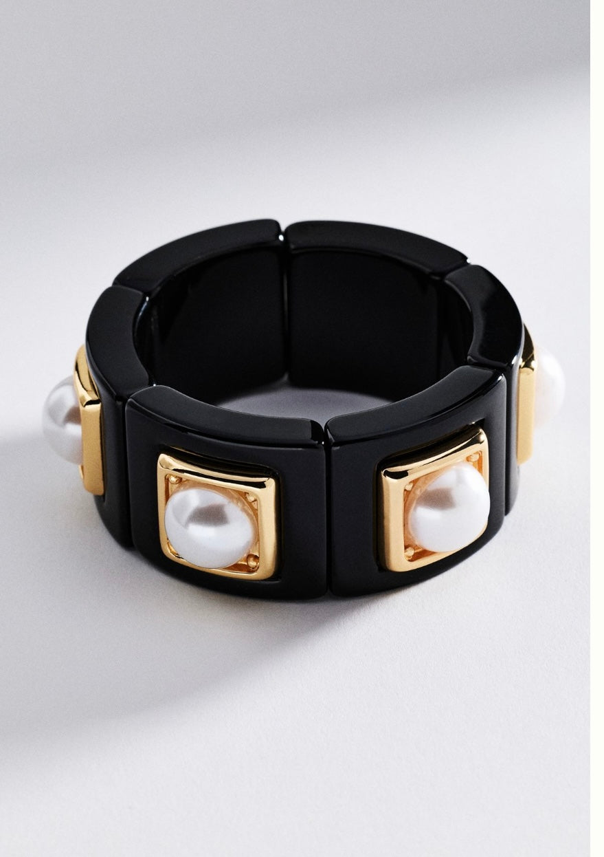 By Anthropologie pearl bracelet