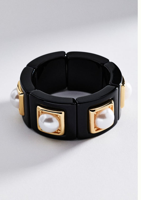 By Anthropologie pearl bracelet